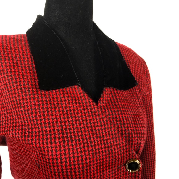 Emblem Vintage Dress - Picture 6 of 9